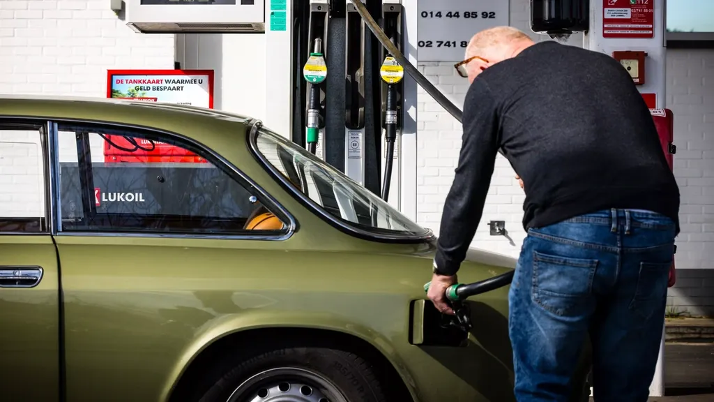 Many petrol cars were sold, but electric driving is steadily advancing