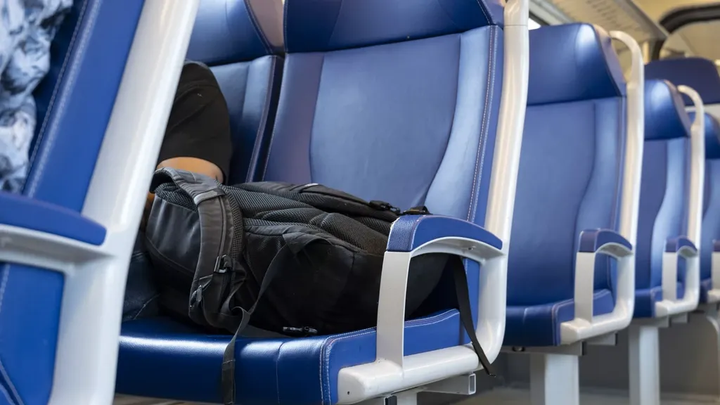NS scraps ban on bag on empty seat, strike compensation reduced