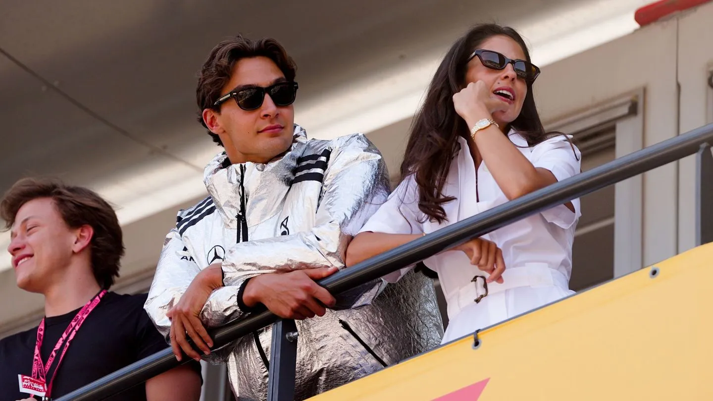 Mercedes driver engaged: Candles, flowers, diamond ring — F1 star says yes